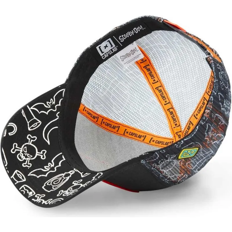 lippikset-kaareva-rekka-musta-snapback-stu-scooby-doo-capslab