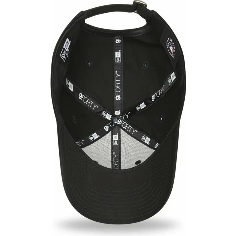 lippikset-kaareva-musta-saadettava-nauha-lapsille-9forty-league-essential-new-york-yankees-mlb-new-era