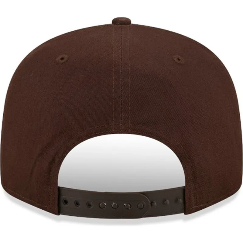 lippikset-littea-ruskea-snapback-9fifty-league-essential-new-york-yankees-mlb-new-era