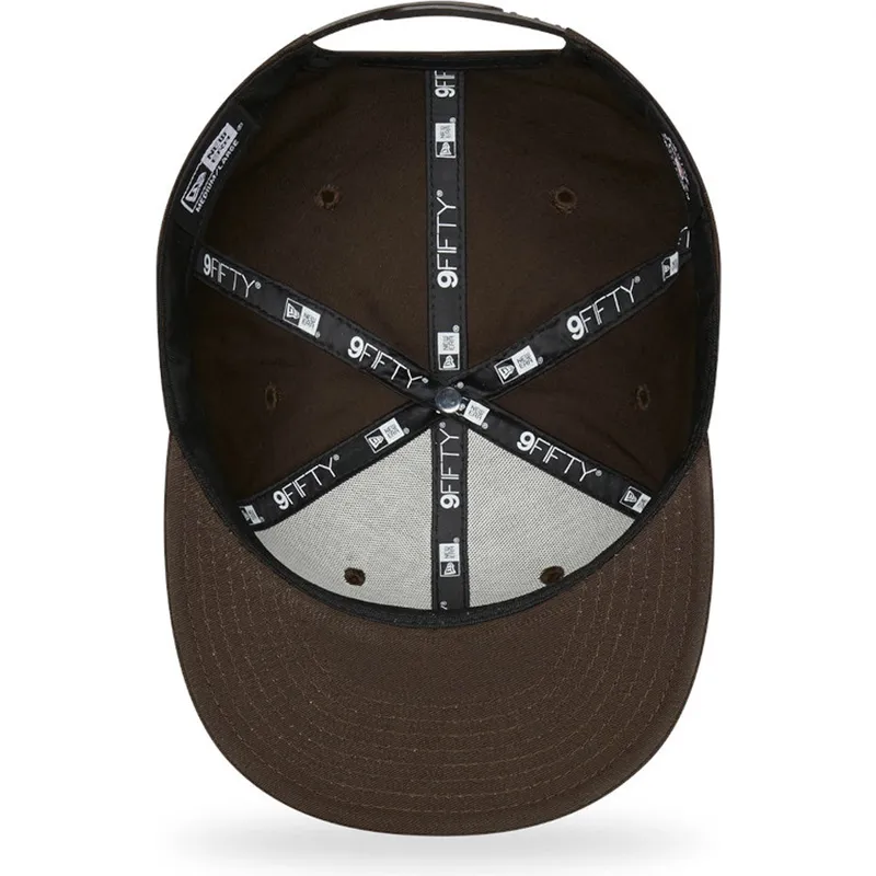 lippikset-littea-ruskea-snapback-9fifty-league-essential-new-york-yankees-mlb-new-era