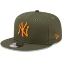 lippikset-littea-vihrea-snapback-9fifty-league-essential-new-york-yankees-mlb-new-era