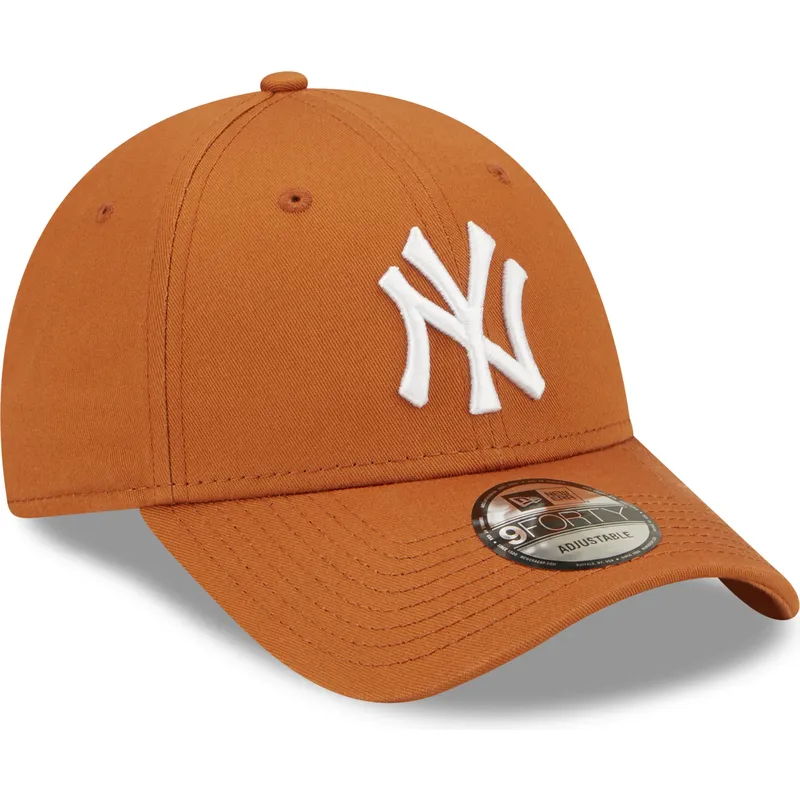 lippikset-kaareva-ruskea-saadettava-nauha-9forty-league-essential-new-york-yankees-mlb-new-era lippikset-kaareva-ruskea-saadettava-nauha-9forty-league-essential-new-york-yankees-mlb-new-era