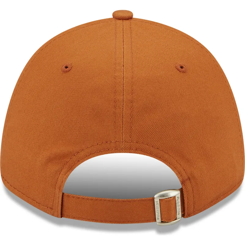 lippikset-kaareva-ruskea-saadettava-nauha-9forty-league-essential-new-york-yankees-mlb-new-era lippikset-kaareva-ruskea-saadettava-nauha-9forty-league-essential-new-york-yankees-mlb-new-era