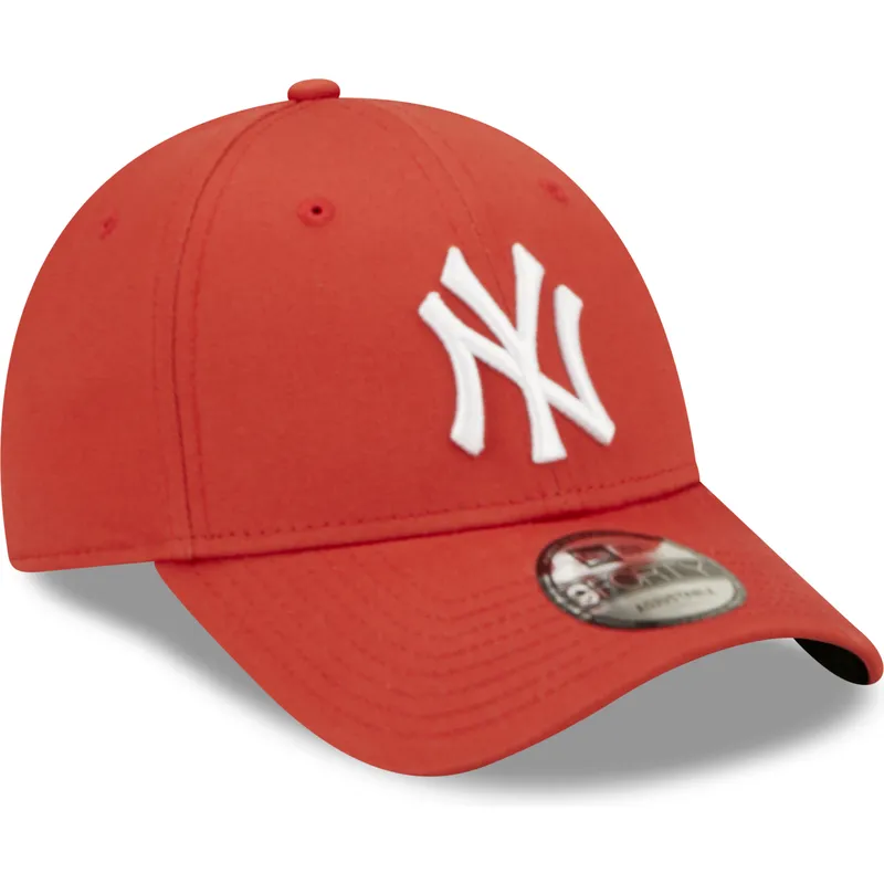lippikset-kaareva-punainen-saadettava-nauha-9forty-league-essential-new-york-yankees-mlb-new-era