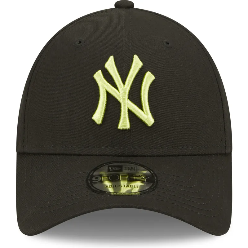 lippikset-kaareva-musta-saadettava-nauha-9forty-league-essential-new-york-yankees-mlb-new-era
