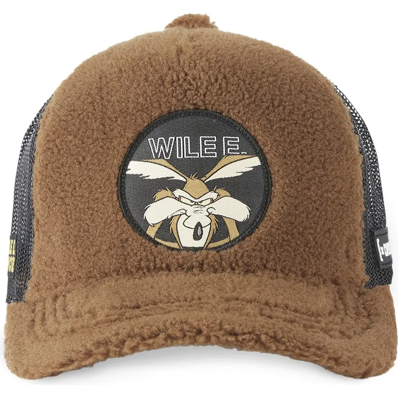 lippikset-kaareva-rekka-ruskea-snapback-kojootti-looney-tunes-capslab lippikset-kaareva-rekka-ruskea-snapback-kojootti-looney-tunes-capslab