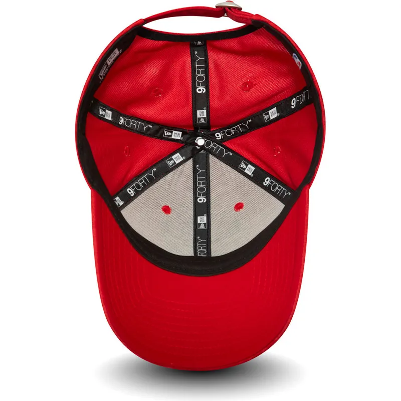 lippikset-kaareva-punainen-saadettava-nauha-9forty-shadow-tech-chicago-bulls-nba-new-era lippikset-kaareva-punainen-saadettava-nauha-9forty-shadow-tech-chicago-bulls-nba-new-era
