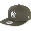 lippikset-littea-vihrea-snapback-9fifty-essential-new-york-yankees-mlb-new-era
