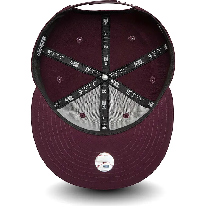 lippikset-littea-punainen-snapback-9fifty-essential-new-york-yankees-mlb-new-era