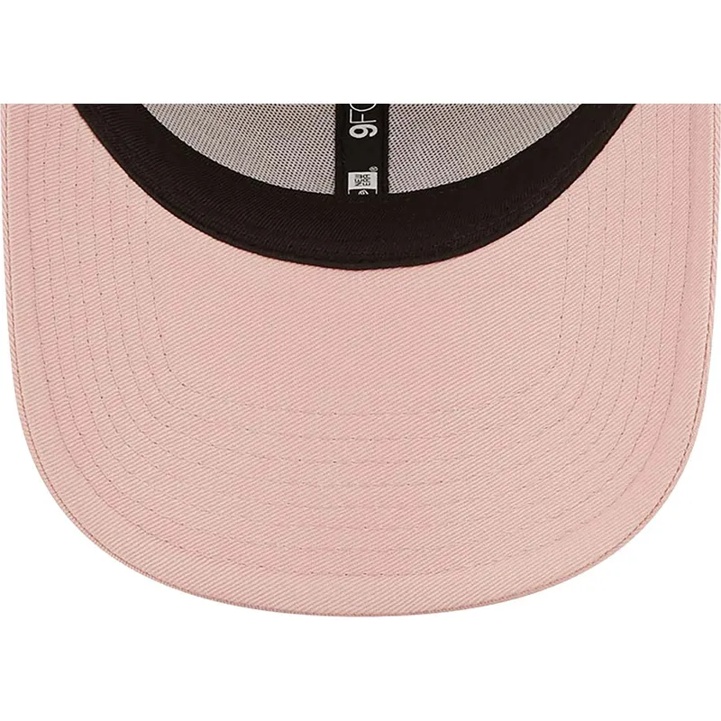 lippikset-kaareva-vaaleanpunainen-saadettava-nauha-9forty-league-essential-new-york-yankees-mlb-new-era lippikset-kaareva-vaaleanpunainen-saadettava-nauha-9forty-league-essential-new-york-yankees-mlb-new-era