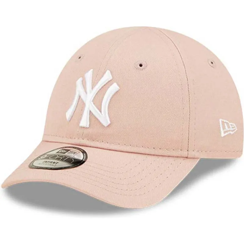 lippikset-kaareva-vaaleanpunainen-saadettava-nauha-lapsille-9forty-league-essential-new-york-yankees-mlb-new-era lippikset-kaareva-vaaleanpunainen-saadettava-nauha-lapsille-9forty-league-essential-new-york-yankees-mlb-new-era