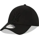 lippikset-kaareva-musta-snapback-9forty-league-essential-new-york-yankees-mlb-new-era