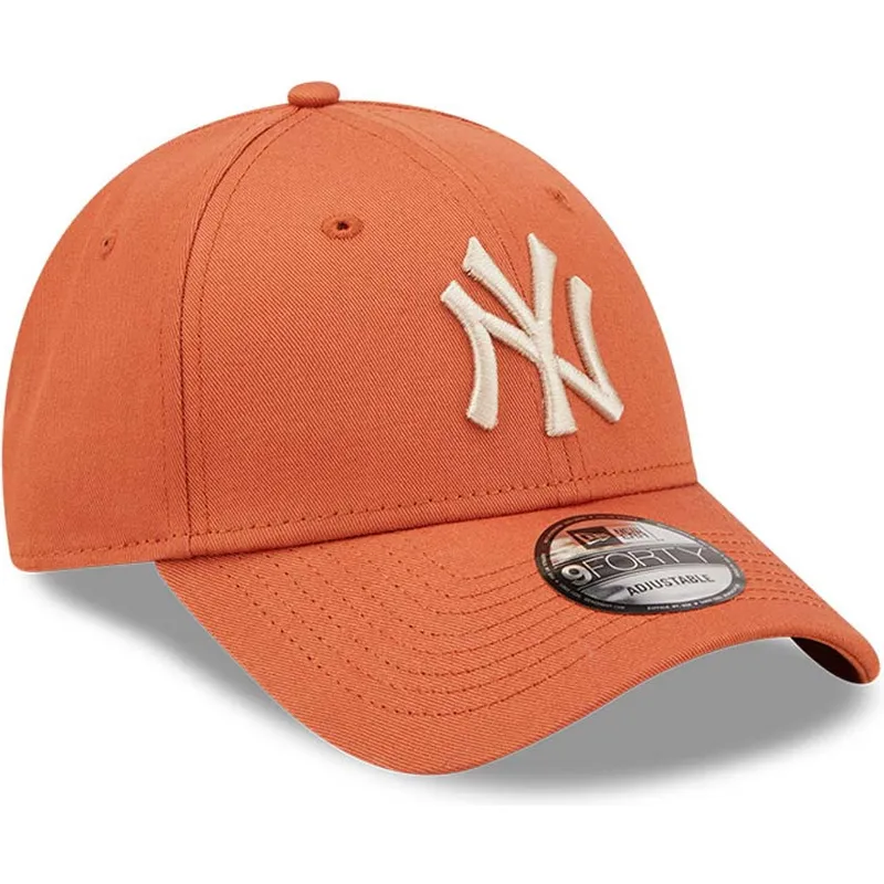 lippikset-kaareva-oranssi-saadettava-nauha-9forty-league-essential-new-york-yankees-mlb-new-era lippikset-kaareva-oranssi-saadettava-nauha-9forty-league-essential-new-york-yankees-mlb-new-era