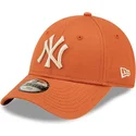 lippikset-kaareva-oranssi-saadettava-nauha-lapsille-9forty-league-essential-new-york-yankees-mlb-new-era