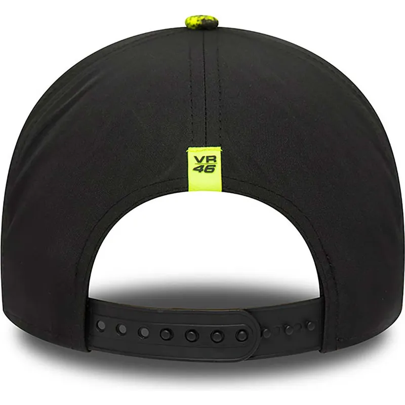 lippikset-kaareva-keltainen-snapback-valentino-rossi-vr46-9forty-all-over-print-valentino-rossi-vr46-motogp-new-era lippikset-kaareva-keltainen-snapback-valentino-rossi-vr46-9forty-all-over-print-valentino-rossi-vr46-motogp-new-era