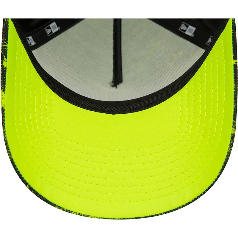 lippikset-kaareva-keltainen-snapback-valentino-rossi-vr46-9forty-all-over-print-valentino-rossi-vr46-motogp-new-era lippikset-kaareva-keltainen-snapback-valentino-rossi-vr46-9forty-all-over-print-valentino-rossi-vr46-motogp-new-era
