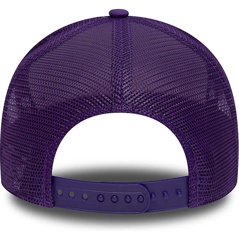 lippikset-kaareva-rekka-violetti-snapback-a-frame-league-champions-los-angeles-lakers-nba-new-era