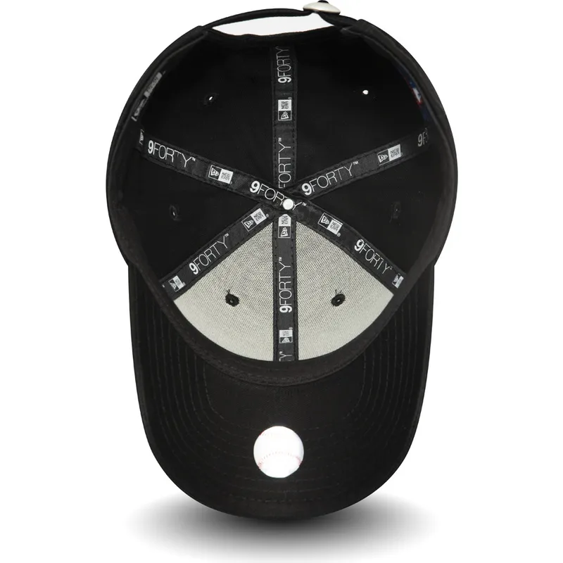 cap-kaareva-black-adjustable-strap-lapsille-9forty-league-essential-new-york-yankees-mlb-new-era cap-kaareva-black-adjustable-strap-lapsille-9forty-league-essential-new-york-yankees-mlb-new-era