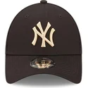 lippikset-kaareva-musta-saadettava-nauha-9forty-league-essential-new-york-yankees-mlb-new-era