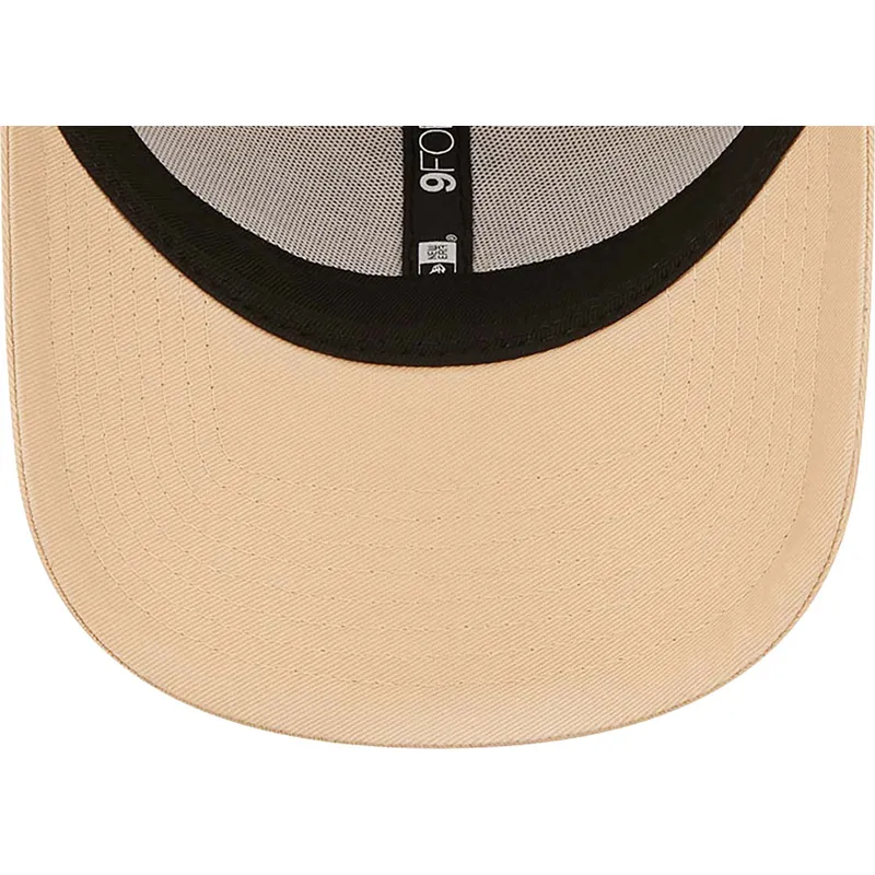 lippikset-kaareva-beige-saadettava-nauha-9forty-league-essential-new-york-yankees-mlb-new-era