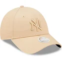 lippikset-kaareva-beige-saadettava-nauha-9forty-league-essential-new-york-yankees-mlb-new-era