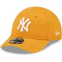 lippikset-kaareva-oranssi-saadettava-nauha-lapsille-9forty-league-essential-new-york-yankees-mlb-new-era