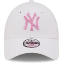 lippikset-kaareva-valkoinen-saadettava-nauha-lapsille-rosa-9forty-league-essential-new-york-yankees-mlb-new-era