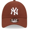 lippikset-kaareva-ruskea-saadettava-nauha-9forty-linen-new-york-yankees-mlb-new-era