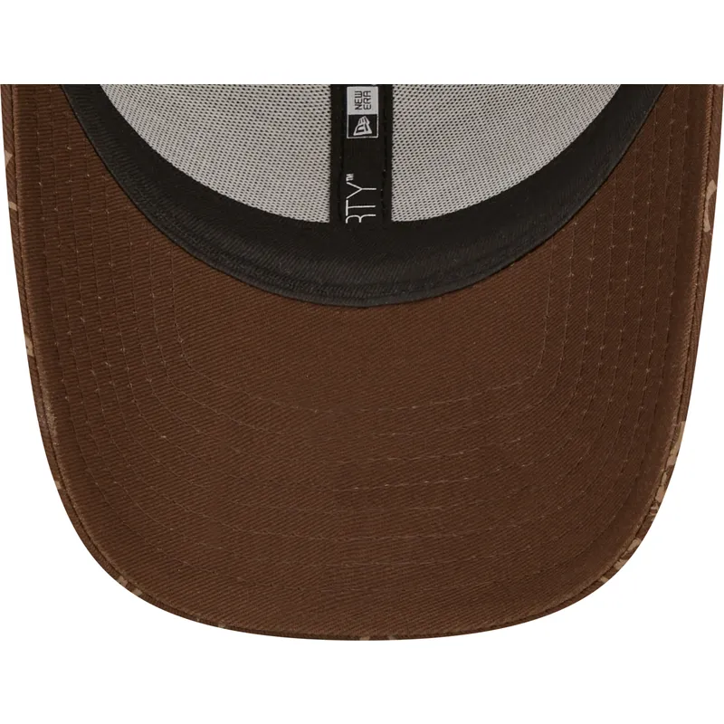 lippikset-kaareva-ruskea-saadettava-nauha-9forty-monogram-new-york-yankees-mlb-new-era lippikset-kaareva-ruskea-saadettava-nauha-9forty-monogram-new-york-yankees-mlb-new-era