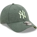 lippikset-kaareva-vihrea-saadettava-nauha-9forty-jersey-essential-new-york-yankees-mlb-new-era