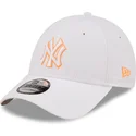 lippikset-kaareva-valkoinen-saadettava-nauha-9forty-neon-outline-new-york-yankees-mlb-new-era