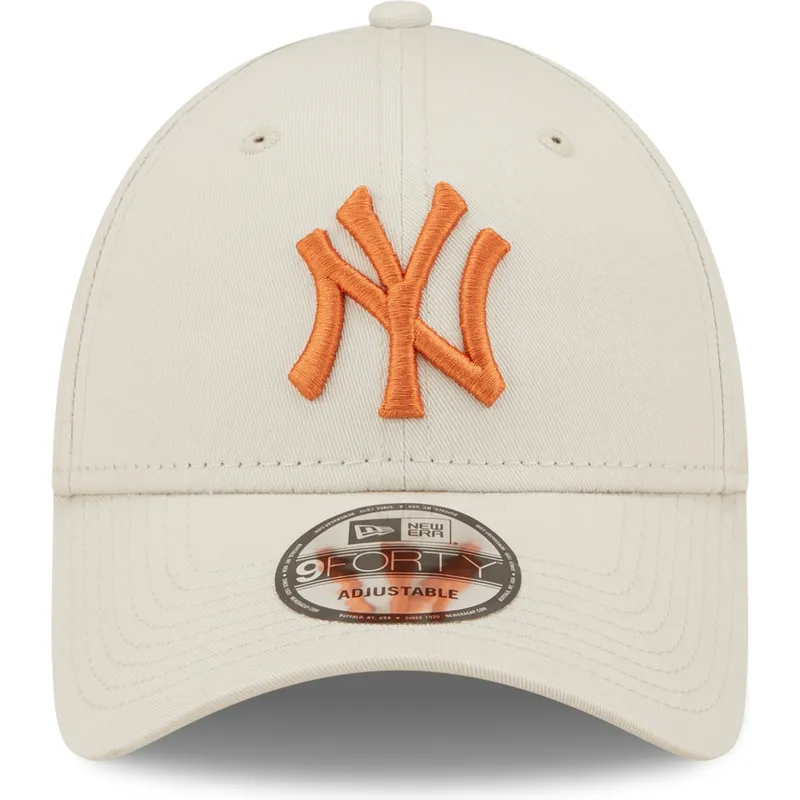 lippikset-kaareva-beige-saadettava-nauha-9forty-league-essential-new-york-yankees-mlb-new-era lippikset-kaareva-beige-saadettava-nauha-9forty-league-essential-new-york-yankees-mlb-new-era