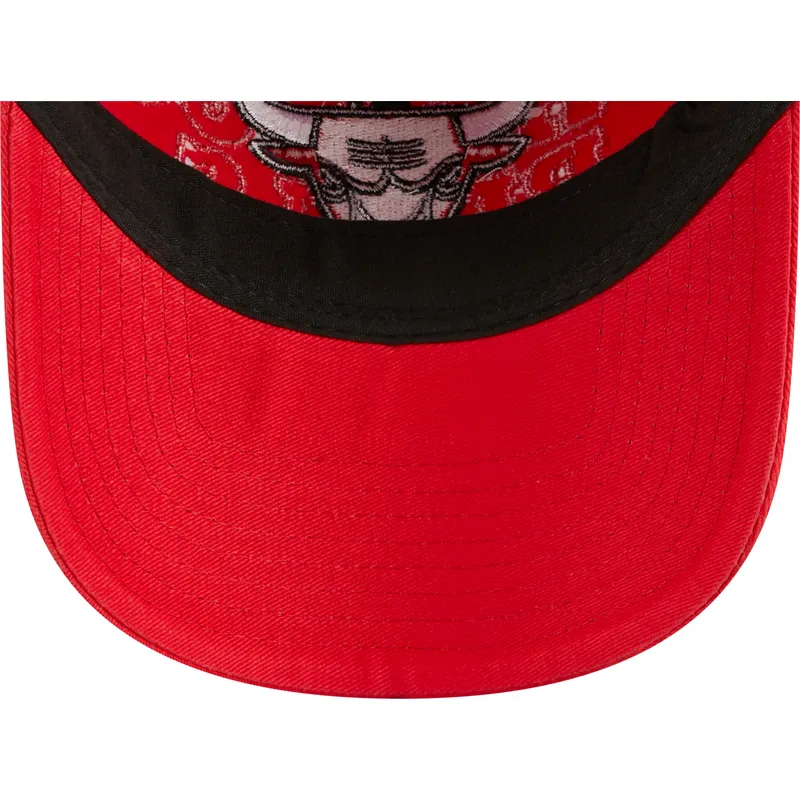 lippikset-kaareva-punainen-saadettava-nauha-9twenty-draft-edition-2023-chicago-bulls-nba-new-era