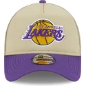 lippikset-kaareva-rekka-beige-snapback-9forty-a-frame-all-day-los-angeles-lakers-nba-new-era