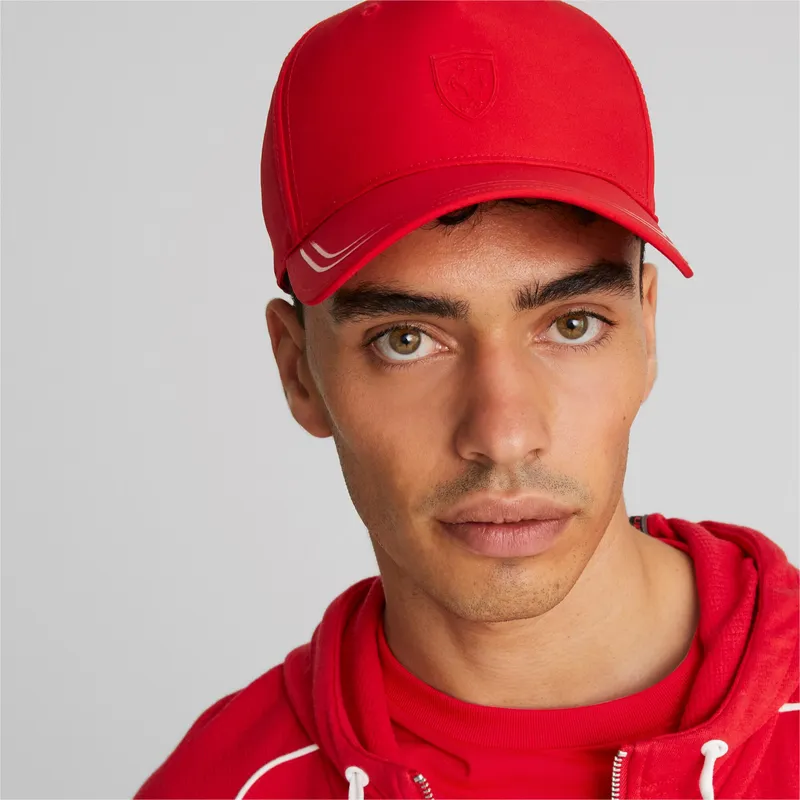 lippikset-kaareva-punainen-saadettava-nauha-sptwr-style-ferrari-formula-1-puma lippikset-kaareva-punainen-saadettava-nauha-sptwr-style-ferrari-formula-1-puma