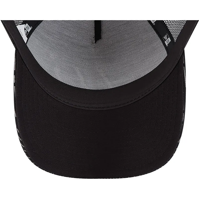lippikset-kaareva-rekka-musta-snapback-a-frame-reflective-all-over-print-valentino-rossi-vr46-motogp-new-era