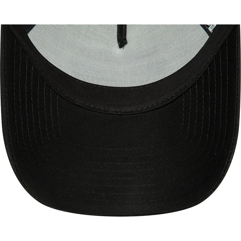 lippikset-kaareva-rekka-musta-snapback-soy-sauce-a-frame-food-new-era