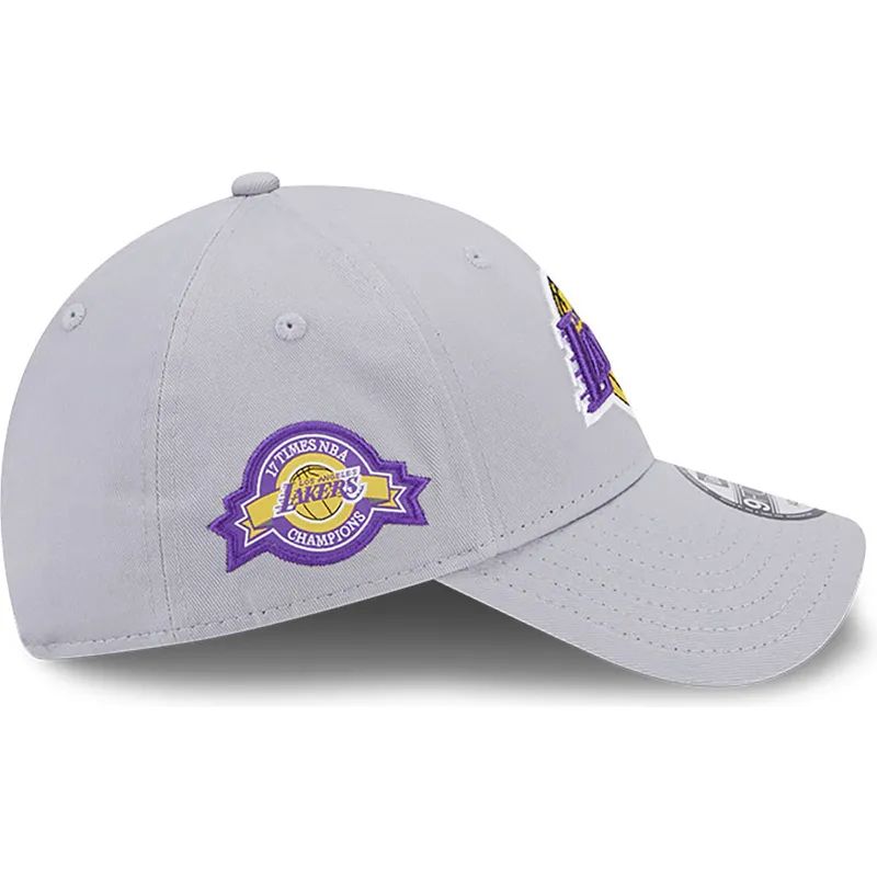 lippikset-kaareva-harmaa-saadettava-nauha-9forty-team-side-patch-los-angeles-lakers-nba-new-era lippikset-kaareva-harmaa-saadettava-nauha-9forty-team-side-patch-los-angeles-lakers-nba-new-era