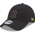 lippikset-kaareva-laivastonsininen-saadettava-nauha-9forty-team-outline-new-york-yankees-mlb-new-era