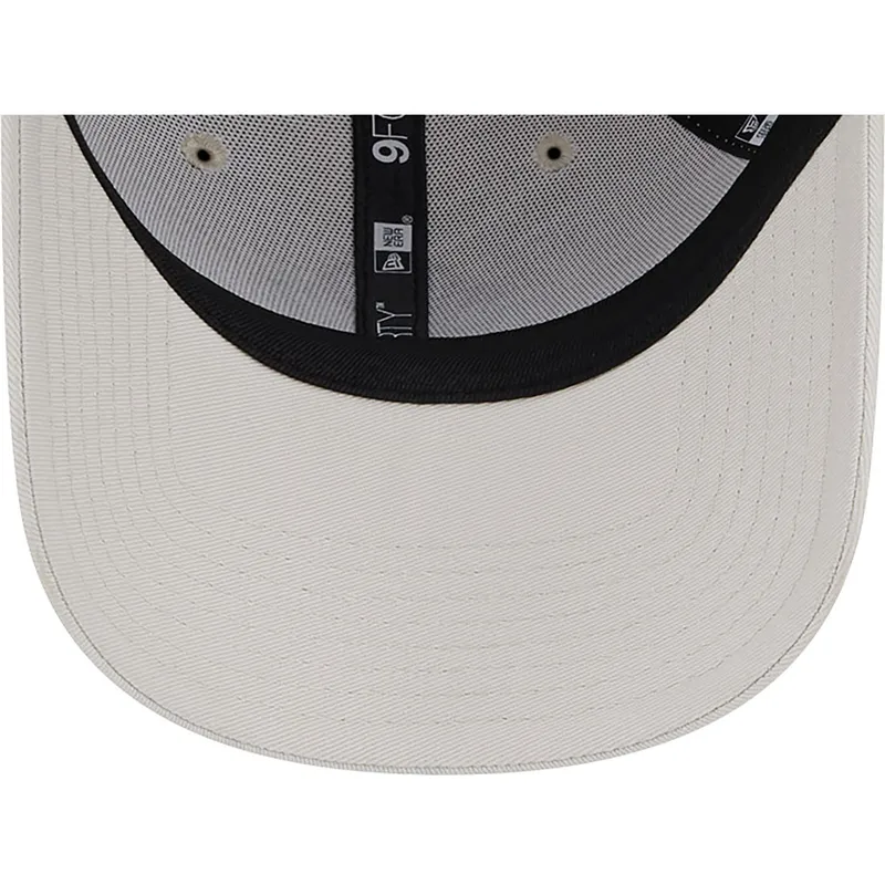 lippikset-kaareva-beige-saadettava-nauha-9forty-league-essential-new-york-yankees-mlb-new-era