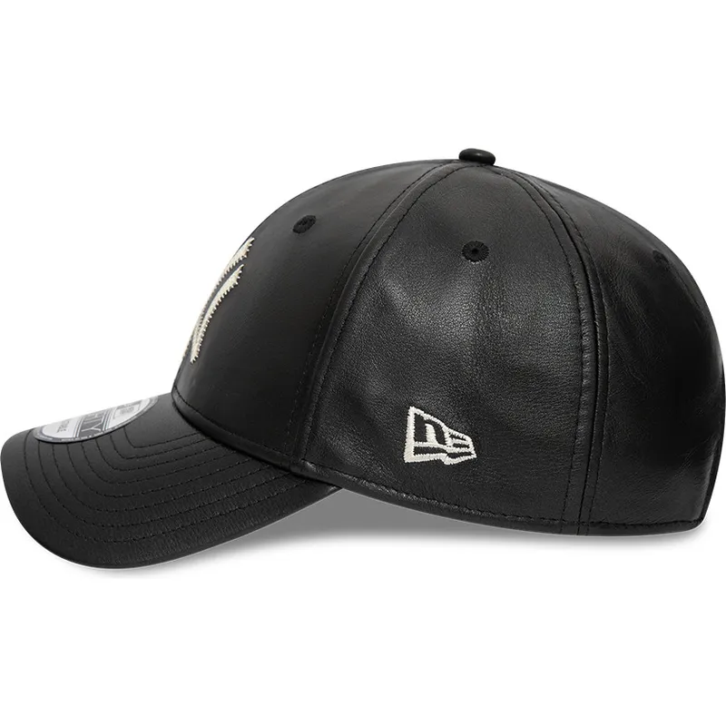 lippikset-kaareva-musta-saadettava-nauha-9forty-leather-new-york-yankees-mlb-new-era