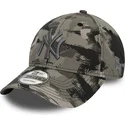 lippikset-kaareva-maastokuvio-saadettava-nauha-9forty-all-over-print-painted-new-york-yankees-mlb-new-era