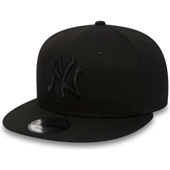 Cap litteä black snapback 9FIFTY Black on Black New York Yankees MLB New Era