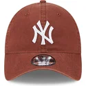 lippikset-kaareva-ruskea-saadettava-nauha-9twenty-league-essential-new-york-yankees-mlb-new-era