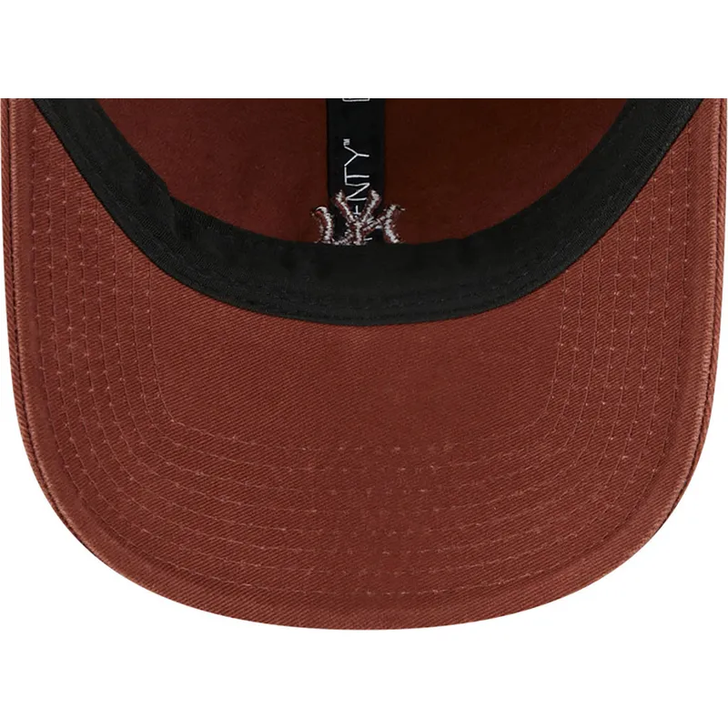 lippikset-kaareva-ruskea-saadettava-nauha-9twenty-mini-new-york-yankees-mlb-new-era lippikset-kaareva-ruskea-saadettava-nauha-9twenty-mini-new-york-yankees-mlb-new-era