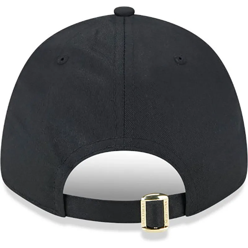 lippikset-kaareva-musta-saadettava-nauha-9forty-pin-chicago-bulls-nba-new-era