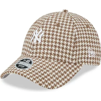 New Era Curved Brim Women 9FORTY Houndstooth New York Yankees MLB Brown and White Adjustable Cap