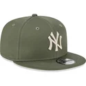 lippikset-littea-vihrea-snapback-9fifty-league-essential-new-york-yankees-mlb-new-era