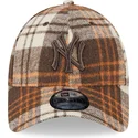 lippikset-kaareva-ruskea-saadettava-nauha-9forty-check-new-york-yankees-mlb-new-era