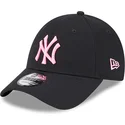 lippikset-kaareva-musta-saadettava-nauha-rosa-9forty-neon-new-york-yankees-mlb-new-era
